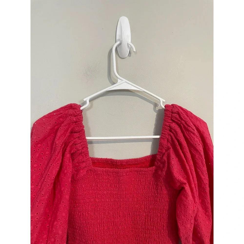 Anthropologie Hutch Smocked Eyelet Top in Red Size XS Feminine‎ Dainty Boho